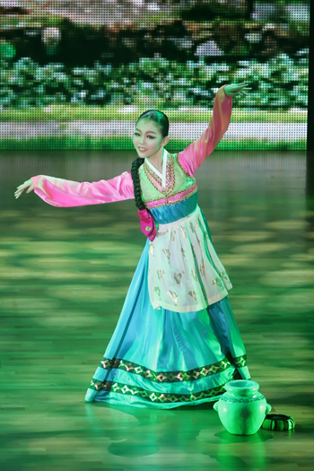 “춤, 노래로 한국무용 알리고 싶다” 10대 한국무용가 석예빈 인터뷰
